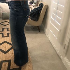 LOW RISE GINGER SEVEN FOR ALL MANKIND JEANS 29